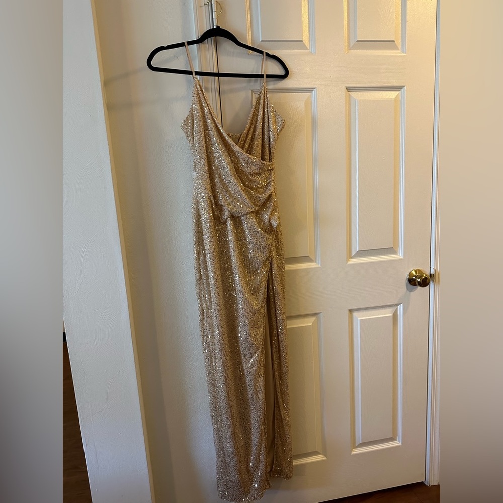 Gold Sparkly Prom/Formal Dress